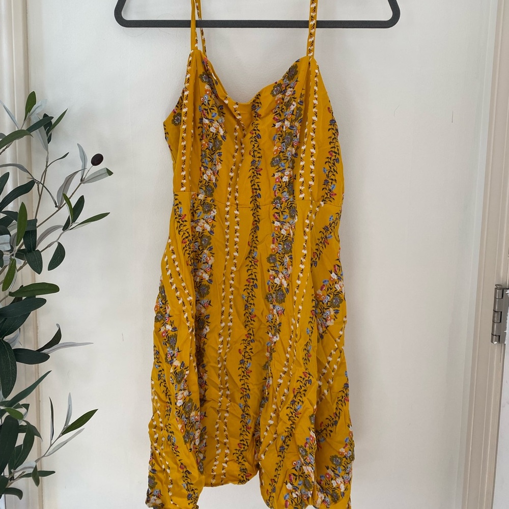 Old Navy spaghetti strap floral dress